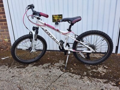 Carrera kids bike 26" in good condition