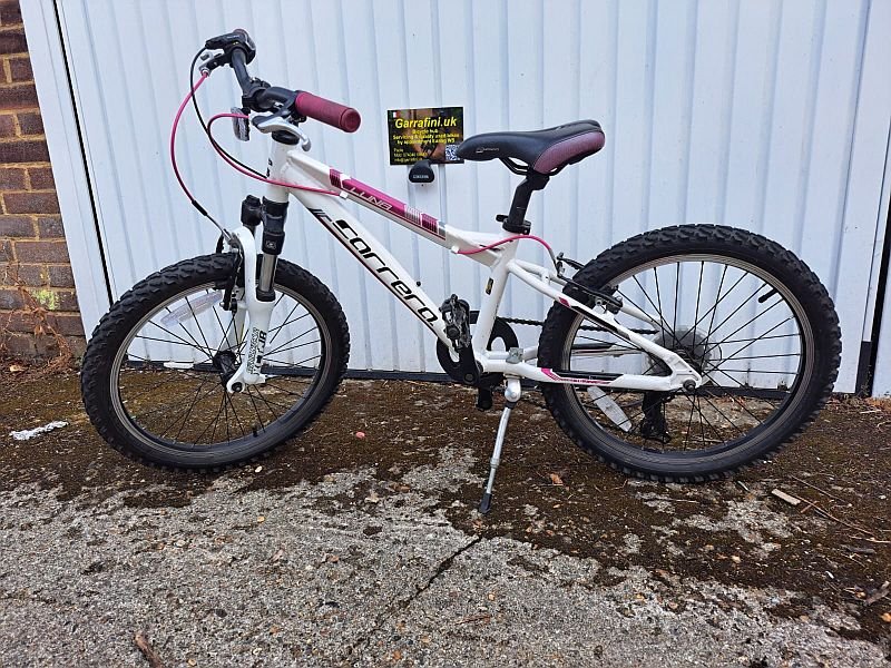 Carrera kids bike 26" in good condition